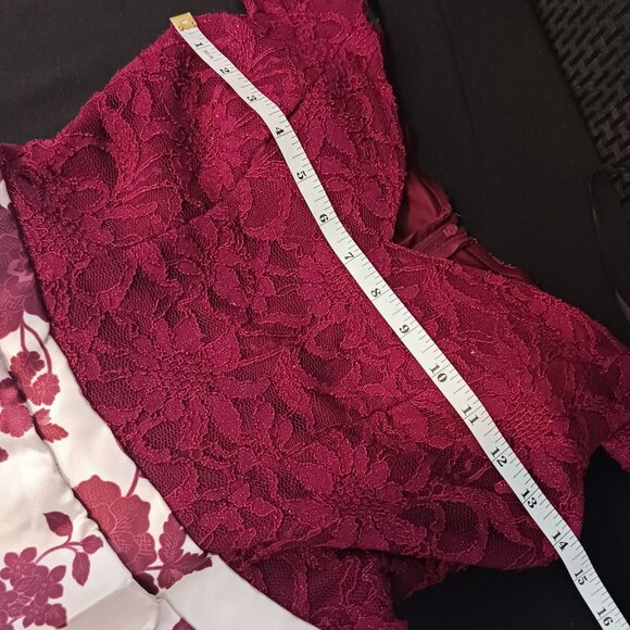 NEW B. Darlin Floral Fit & Flare Mini Dress Juniors Size 5/6 Burgundy Floral - Picture 10 of 12